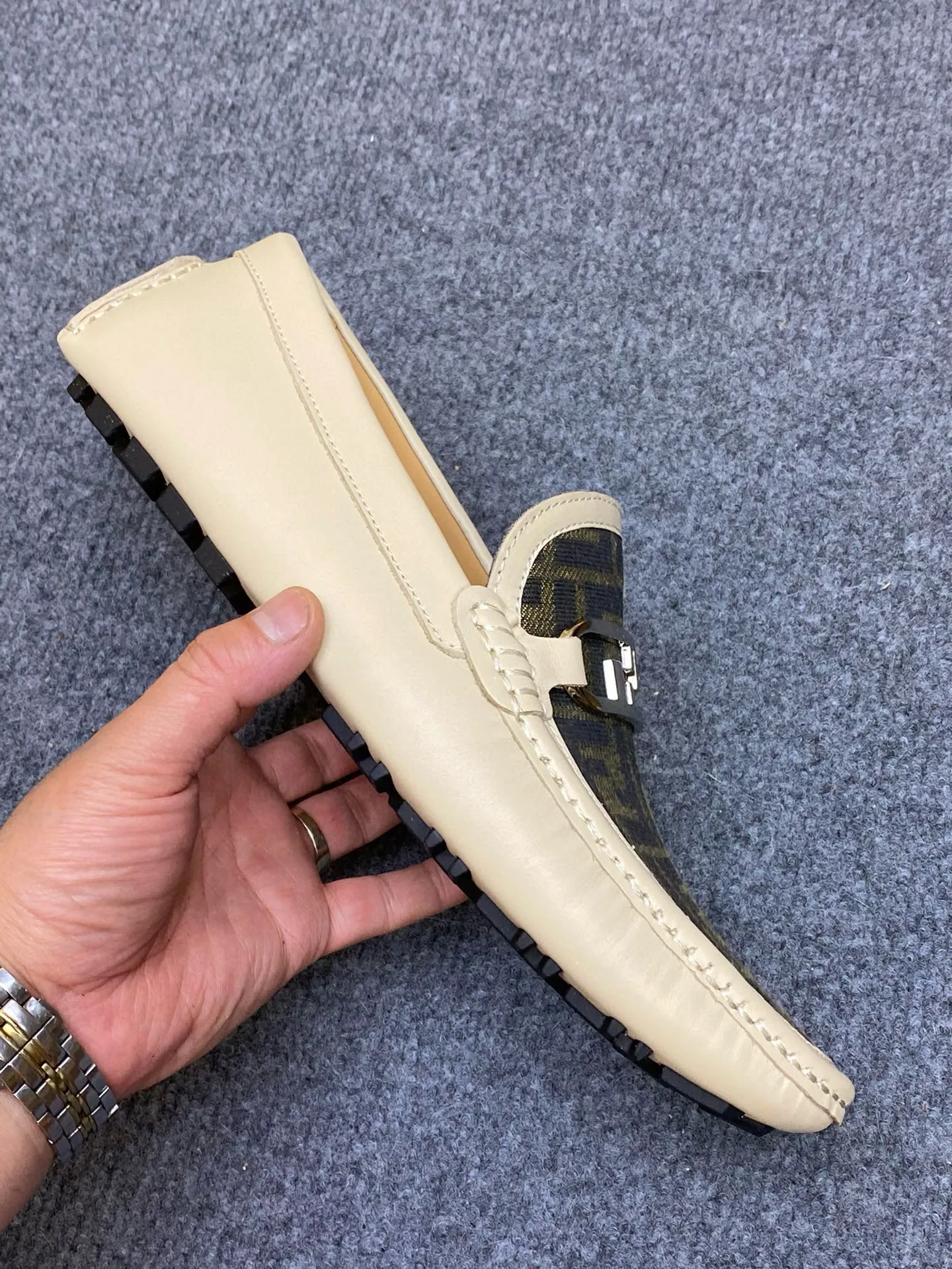 Men's Men's Shoes Men's Men's Shoes 💰700FENDI Fendi Men's Shoes are breathable and comfortable. Original development. Counters copy one to one. Imported cowhide. Niuri. 38 to 44. (can be ordered at 45.46. No returns or exchanges)